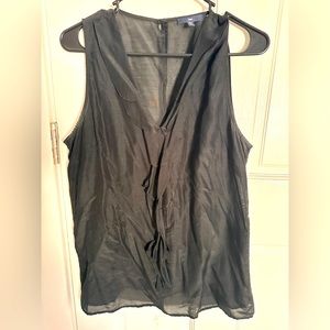 WOMEN’S GAP BLACK TANK TOP WITH RUFFLE DETAIL - SIZE M